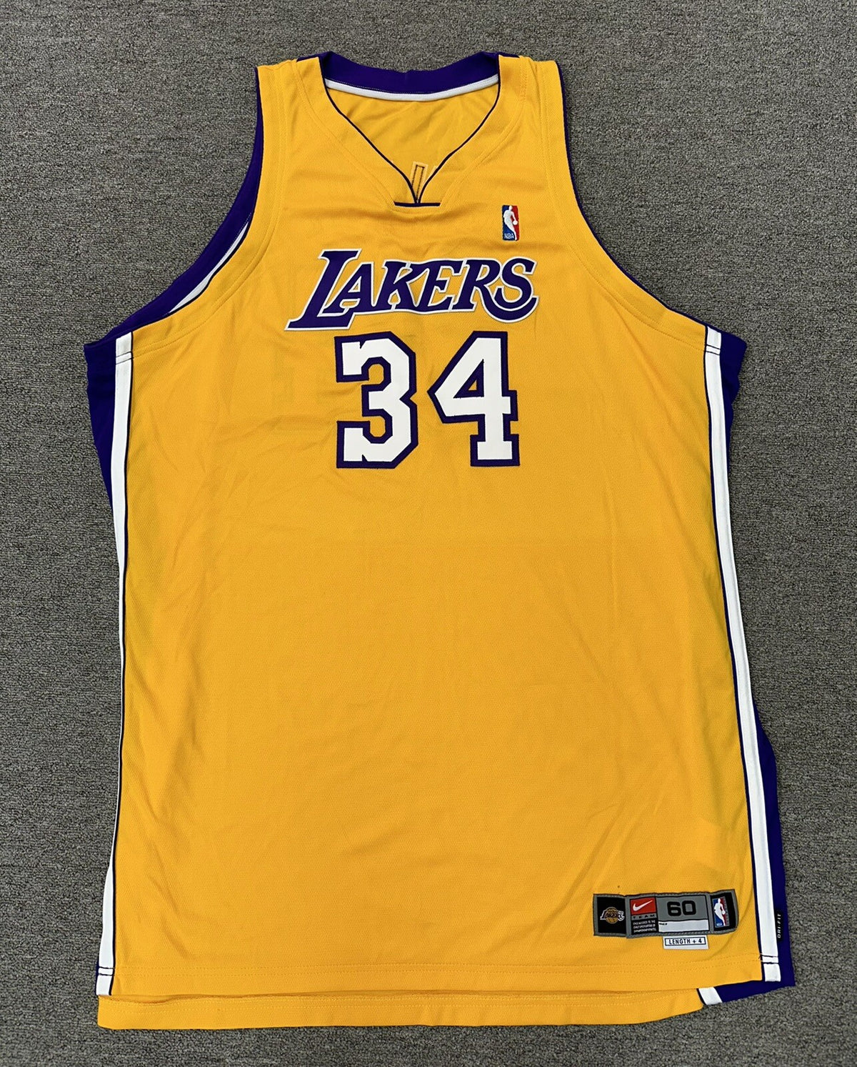Shaquille O’Neal Los Angeles Lakers Player Issed Jersey 03-04 Signed Beckett LOA