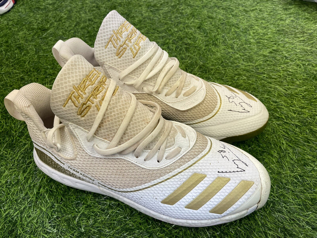 Luis Castillo Cincinnati Reds Game Used Worn Cleats 2021 Signed