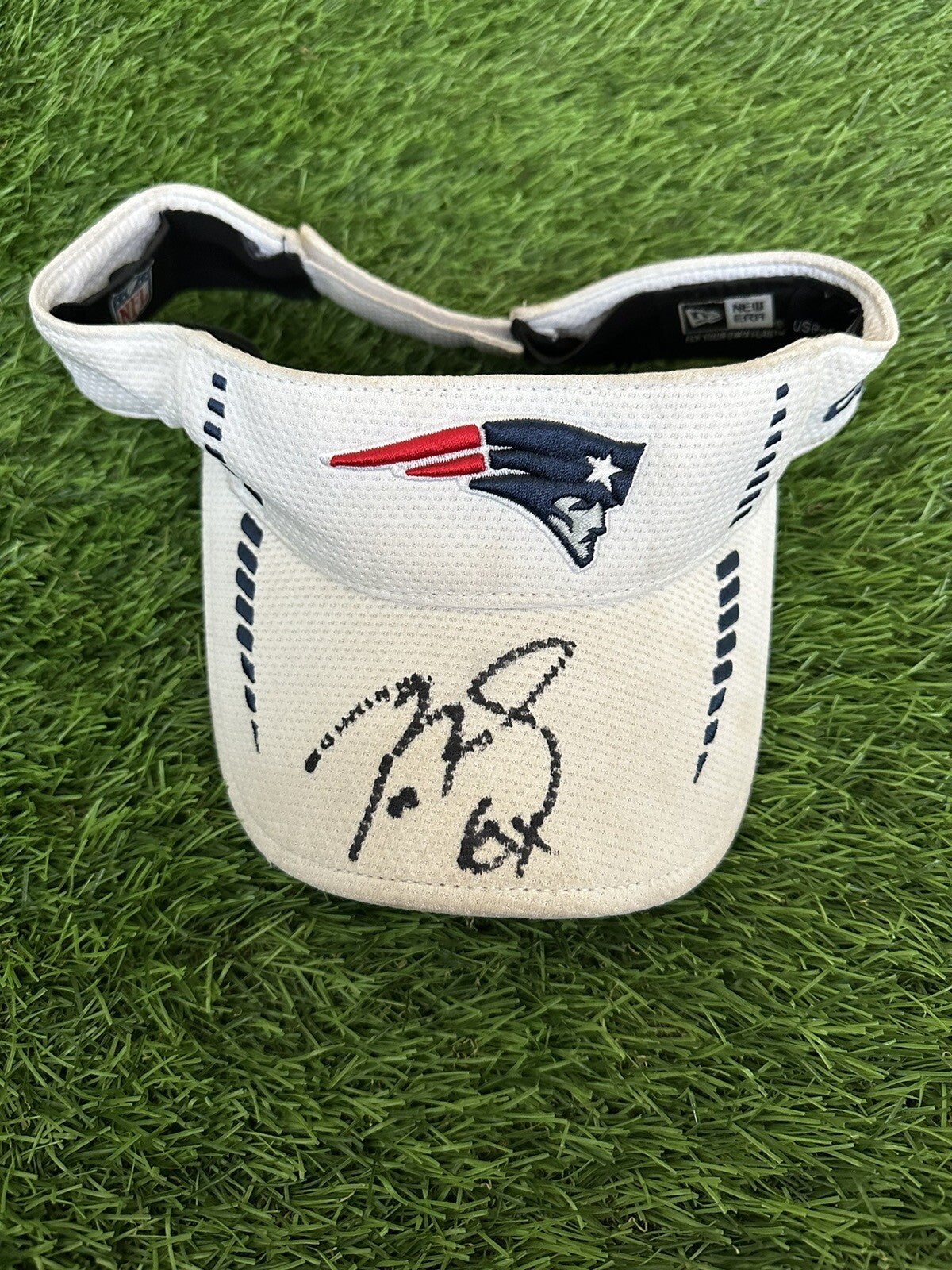 Tom Brady Signed Patriots Visor “6x Inscription” Auto Beckett LOA