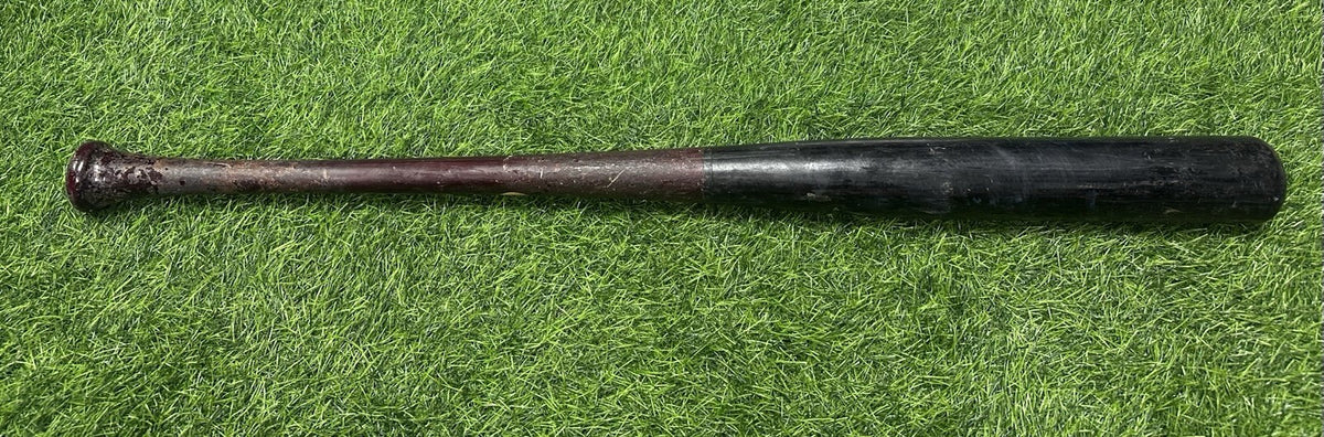 Yainer Diaz Houston Astros Game Used Bat 2024 MLB Auth Excellent Use Uncracked