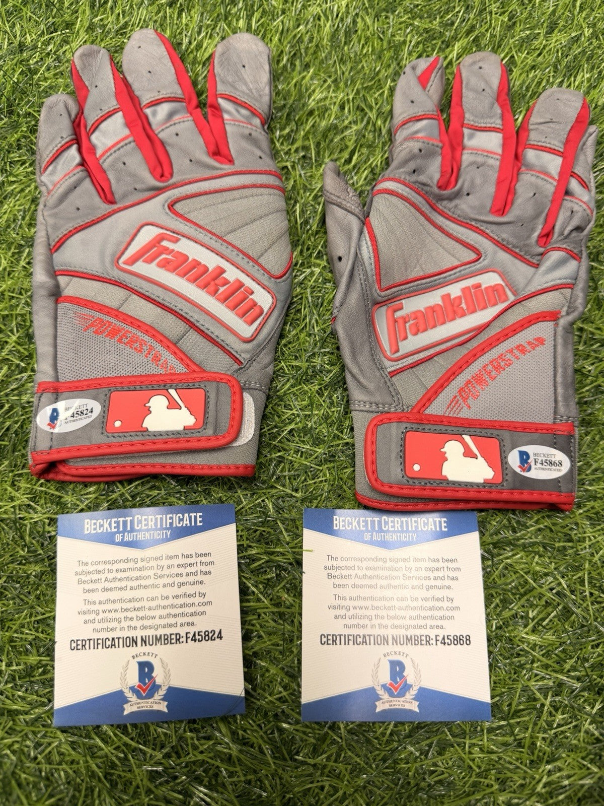 Joey Votto Cincinnati Reds Game Used Custom Batting Gloves Signed Beckett Auth